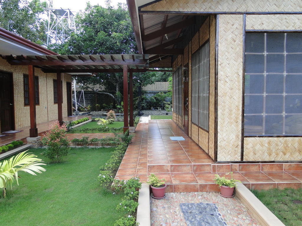 Susan'S Place Bed And Breakfast Puerto Princesa Exterior foto
