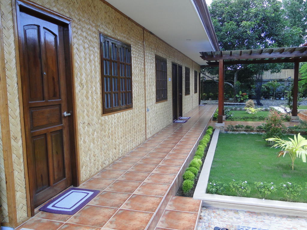 Susan'S Place Bed And Breakfast Puerto Princesa Exterior foto